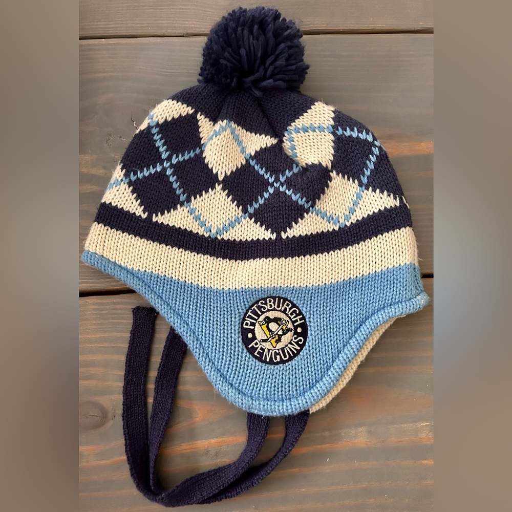 Pittsburgh Penguins CCM Vintage Hockey Blue and White Argyle Cap/Hat.